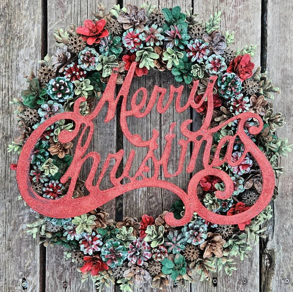 Christmas Pinecone Wreath 18
